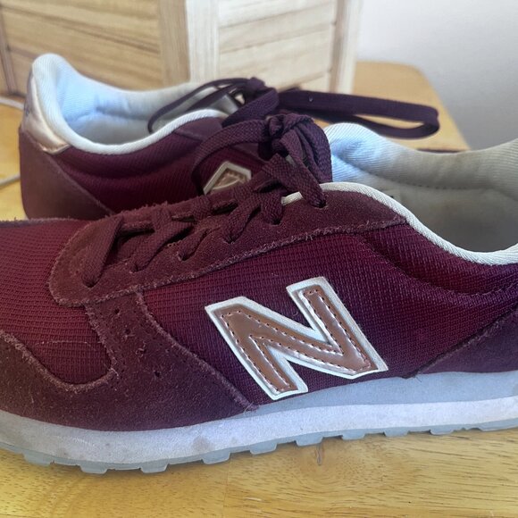 New Balance - Picture 3 of 3